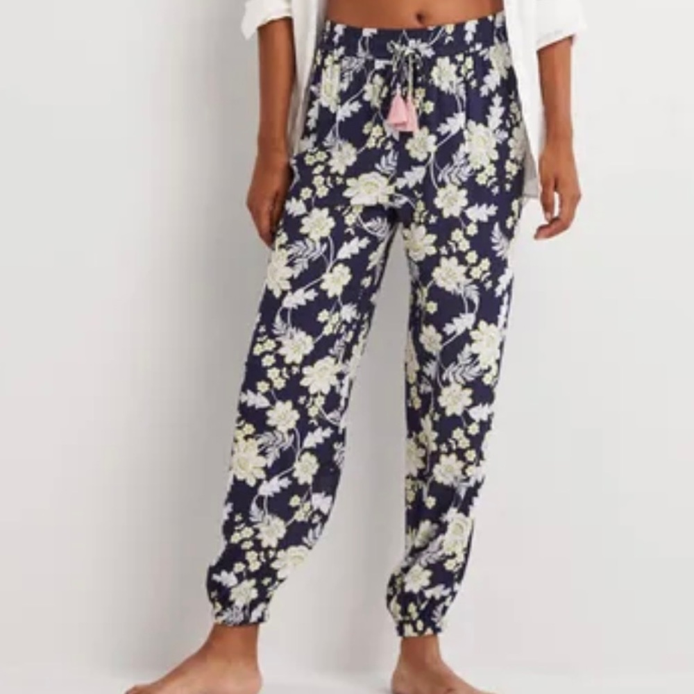 Boden Crinkle Tapered Trousers